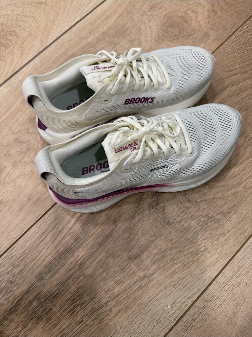 Brooks Women’s Cream & Magenta Running Sneakers - Picture 16 of 16